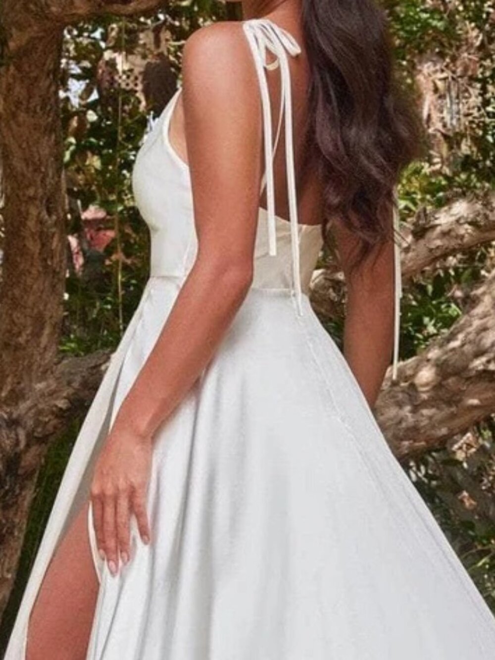 NWT Ladivine BD104W Sleeveless Satin A-Line Wedding Dress Off-White Size XL - Picture 4 of 7
